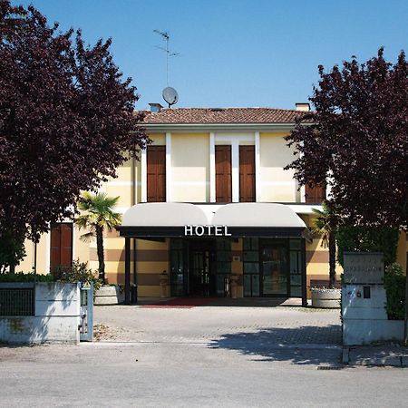 Hotel Spresiano Esterno foto