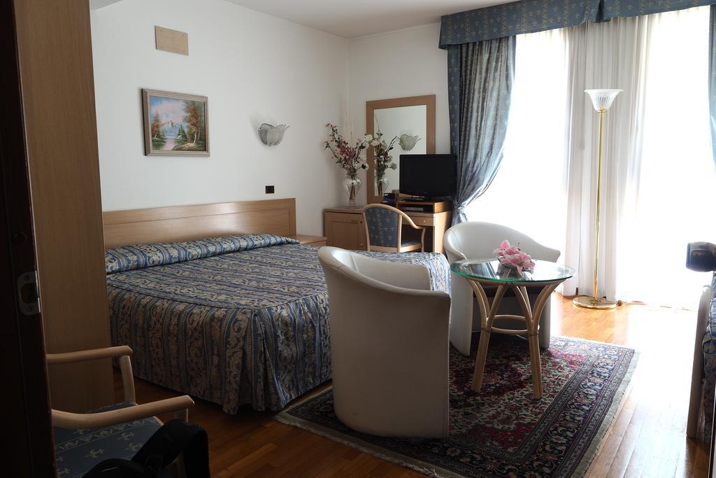 Hotel Spresiano Esterno foto